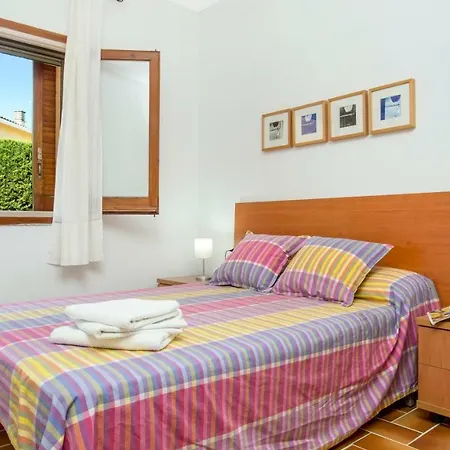 Вилла Sleeps 14